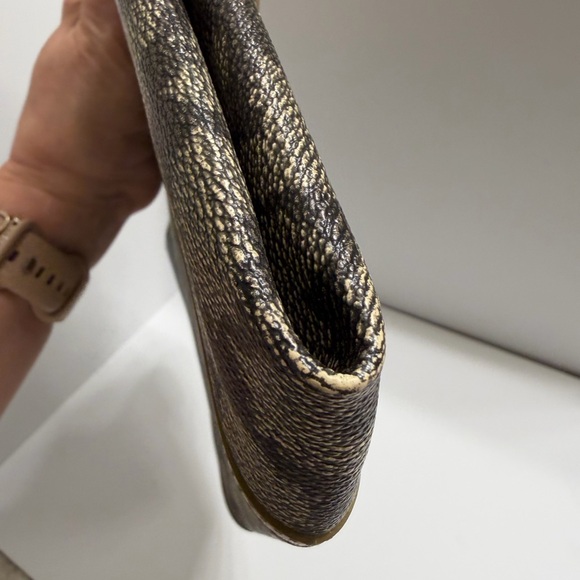 YSL VINTAGE CLUTCH - Picture 6 of 9